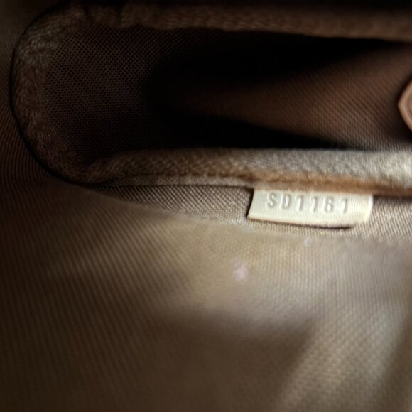 Louis Vuitton Eva Monogram Clutch - Carried ONCE - DISCONTINUED - Picture 6 of 13